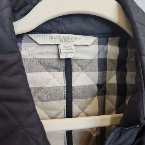 Burberry Quilted Brit - Picture 2 of 7